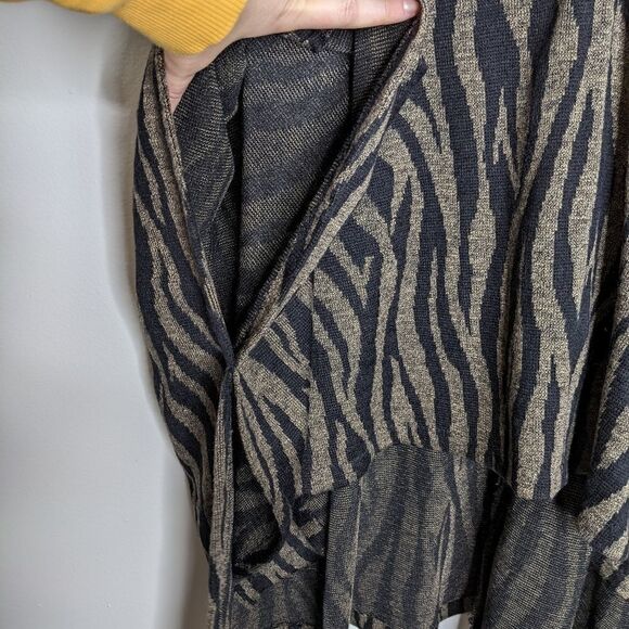 Women's Zebra Hooded Poncho Cape - Picture 2 of 8